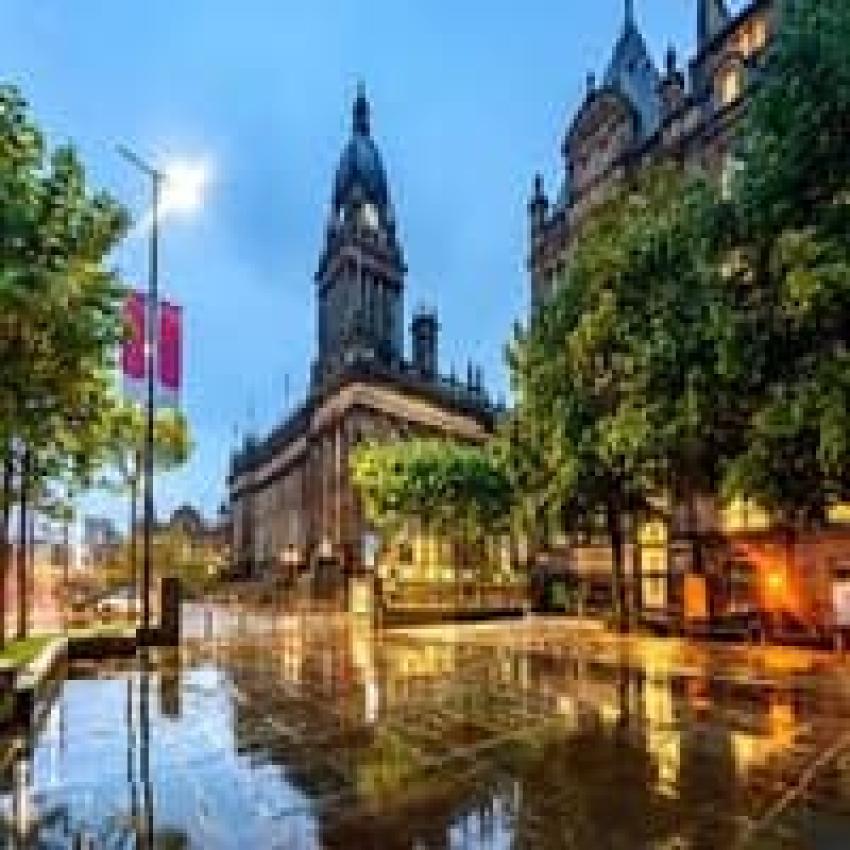 Top 10 Must See Places in the UK for First Time Visitors