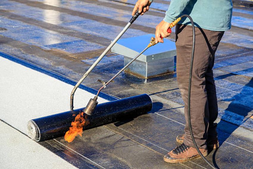 How Can Asphalt Maintenance Services Extend Parking Lot Value?