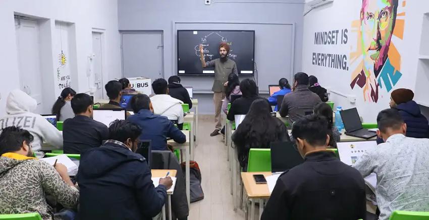Digital Marketing for Career Switchers: Start Strong with a Digital Marketing Course in Jaipur