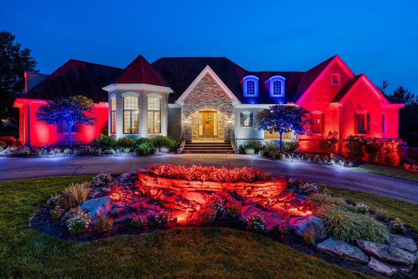 How Professional Festive Lighting Makes Homes and Businesses Stand Out