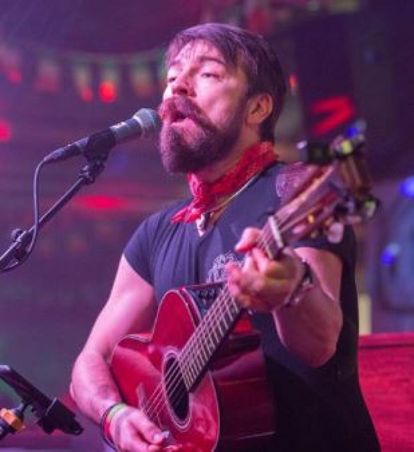 The Emotional Impact of Live Irish Music That Recorded Tracks Cannot Match