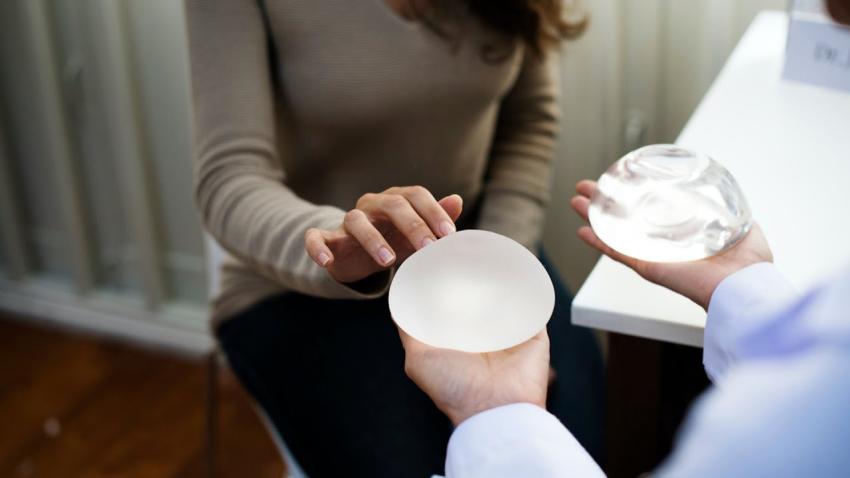 Breast Augmentation in Islamabad for a More Feminine Figure