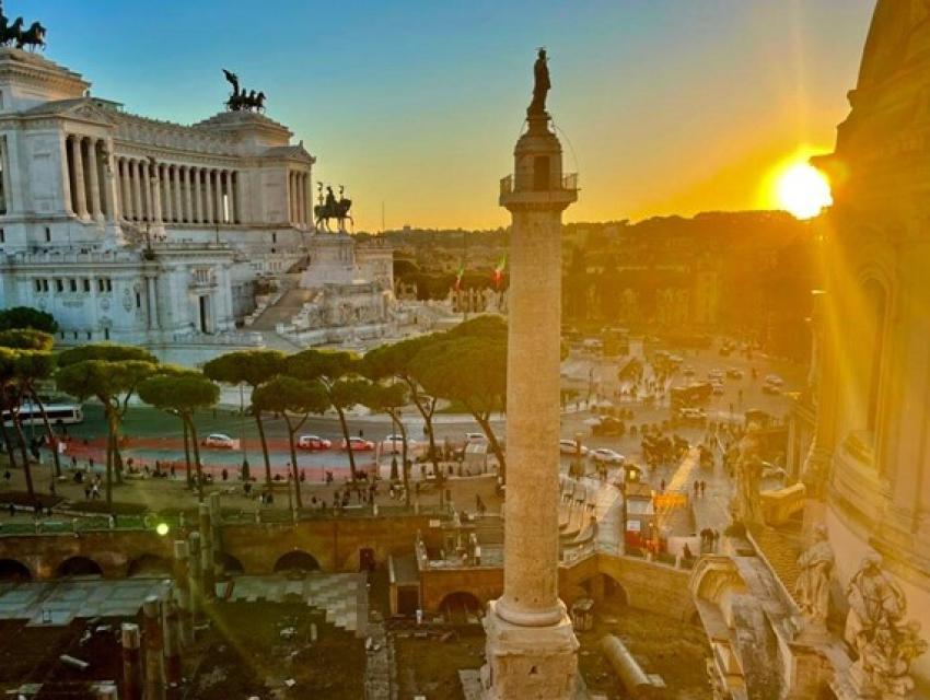 Step into History with Expertly Guided Walking Tours in Rome’s Most Famous Districts