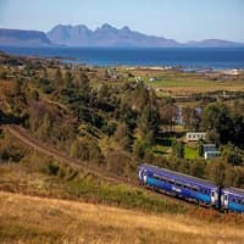 Which Is the Best Way to Travel to Scotland from England
