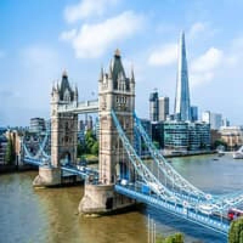 What Are Some Things That Only Tourists Would Know About London or Other Parts of England?