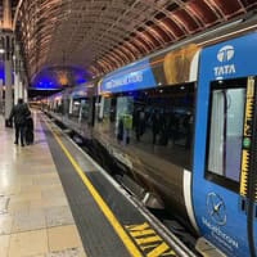 What Is the Quickest Way to Get from Heathrow Airport to London City