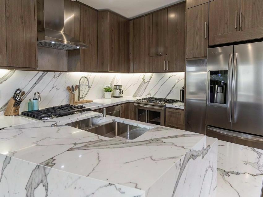 Can Small Kitchens Feel Luxury? Design Strategies That Actually Work