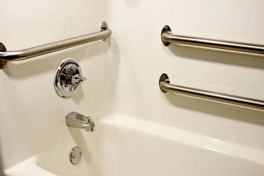 Grab Bar Installation in San Antonio: The Complete Guide to a Safer Bathroom