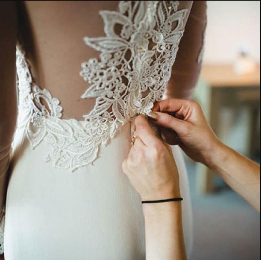 The Ultimate Bridesmaid Alteration Checklist for London Bridal Parties