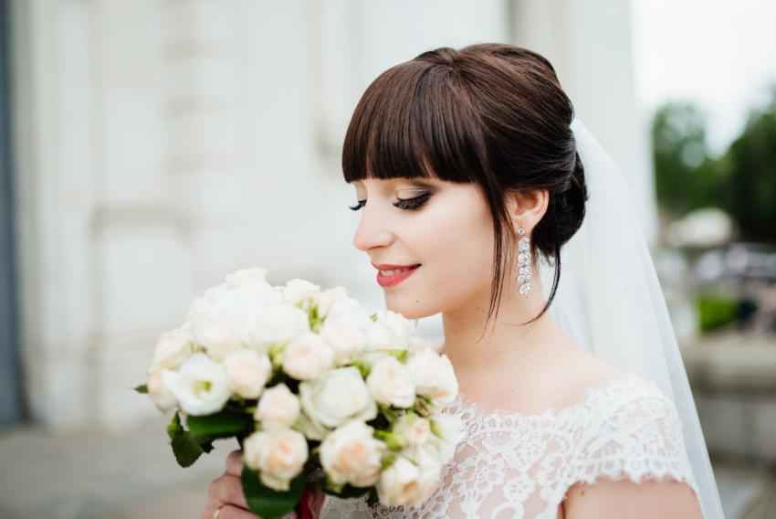 How to Get Long-Lasting Wedding Hair and Makeup in Dallas