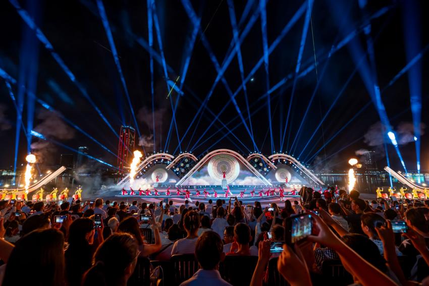 How the Right Stage Can Make or Break Your Toronto Event