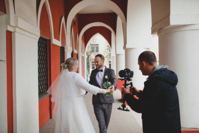 5 Mistakes Couples Make Hiring a Wedding Videographer