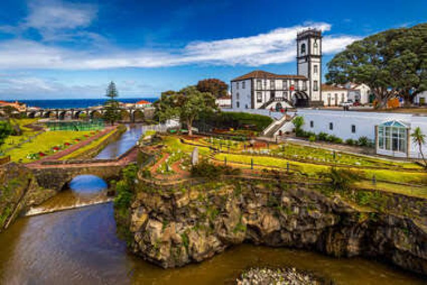 What Are Some of the Best Locations for a Week-Long Getaway