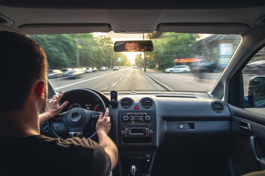 When Should New Drivers Start Motorway Driving Lessons?